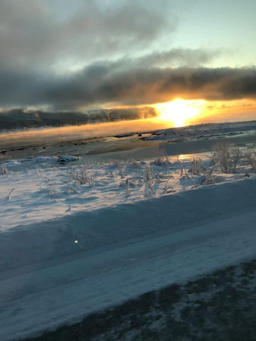 Trivelig fritidshus på Årnes, Senja Straumstad Eksteriør billede